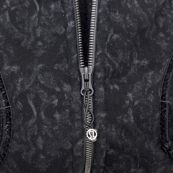 2013 Lululemon Scuba Hoodie LIKE NEW - Picture 7 of 8